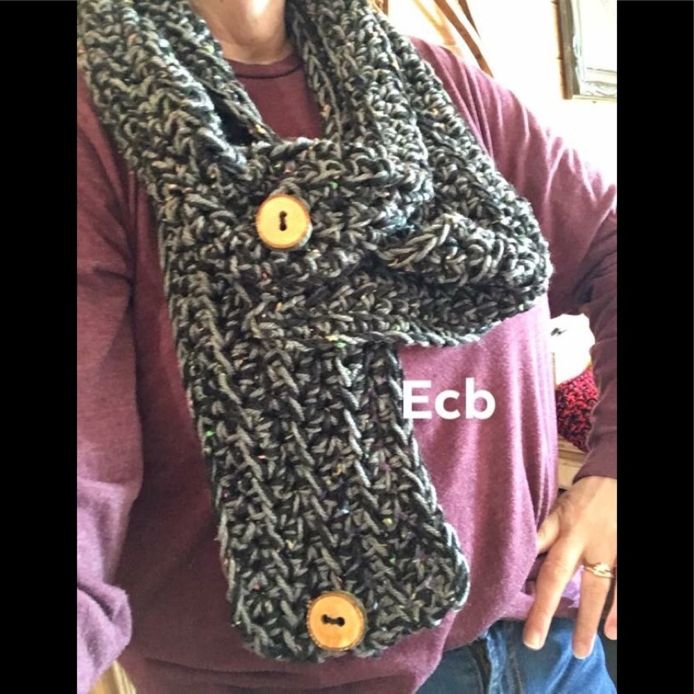 New handmade bulky chunky scarf boutique